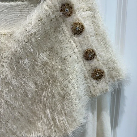 Reba Cream Fuzzy Collar Sweater - Picture 4 of 4
